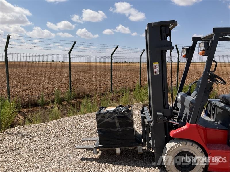 Nichiyu FB25DC-70 Electric Forklift Sähkötrukit