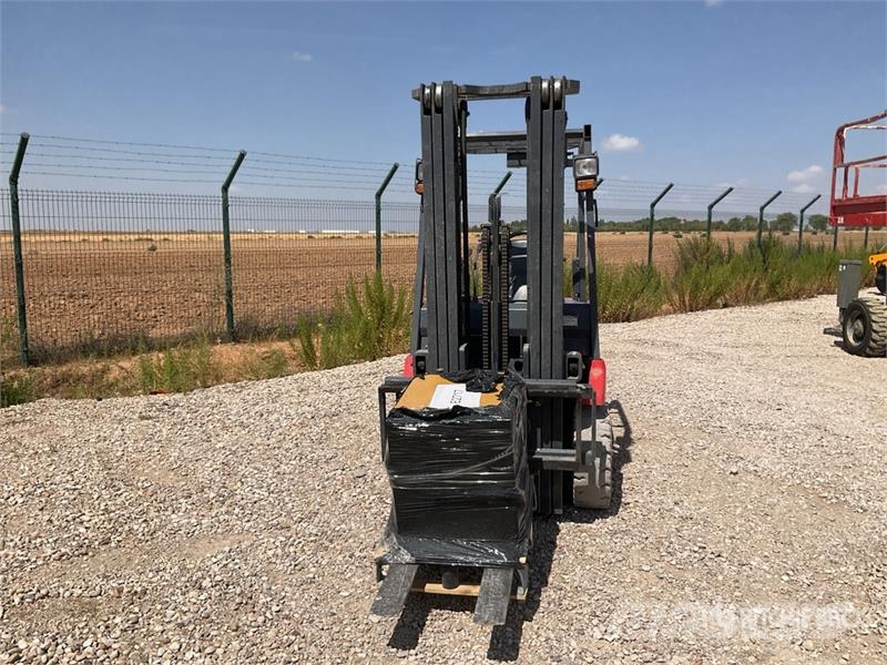 Nichiyu FB25DC-70 Electric Forklift Sähkötrukit