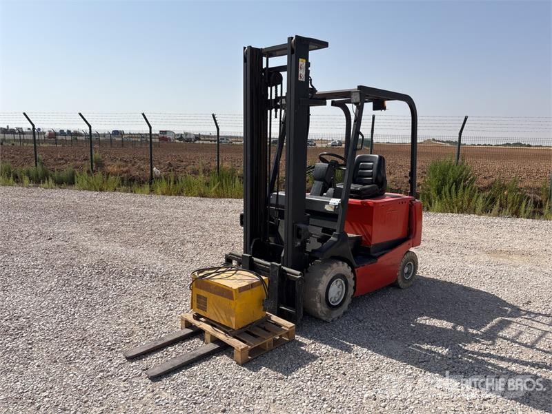 Nichiyu FB25P-70BC-400P Electric Forklift (Inoperable) 電動堆高機
