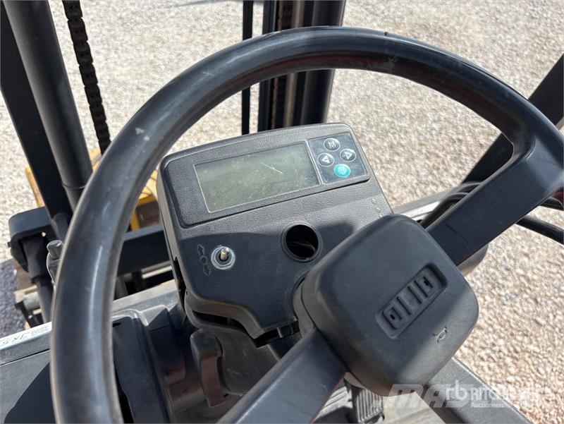 Nichiyu FB25P-70BC-400P Electric Forklift (Inoperable) 電動堆高機