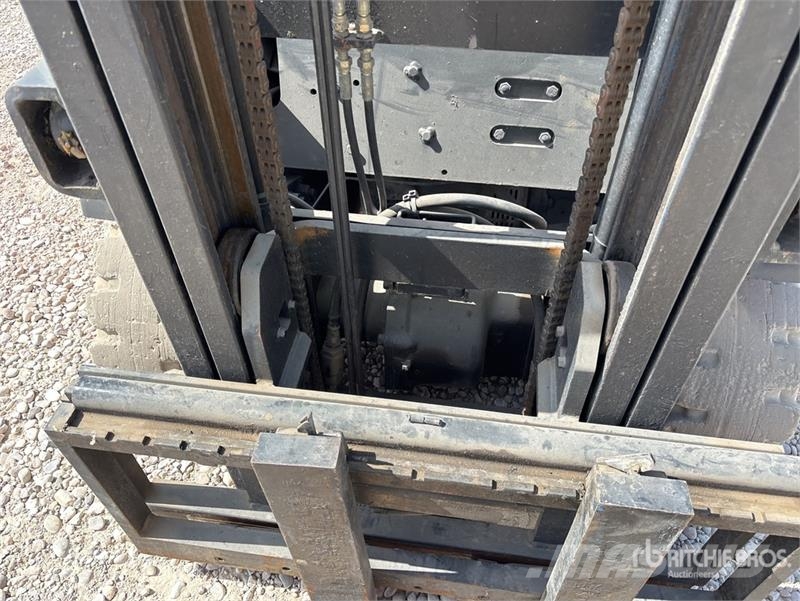 Nichiyu FB25P-70BC-400P Electric Forklift (Inoperable) 電動堆高機