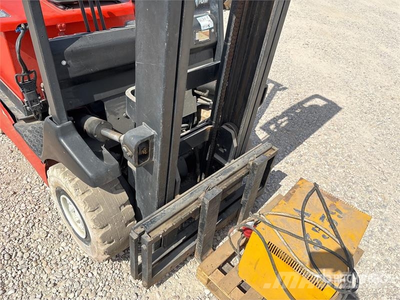Nichiyu FB25P-70BC-400P Electric Forklift (Inoperable) 電動堆高機
