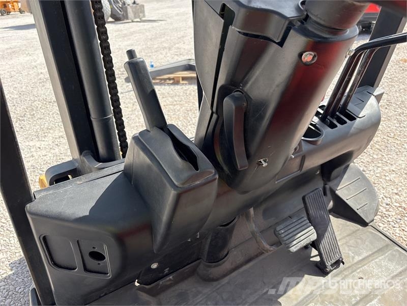 Nichiyu FB25P-70BC-400P Electric Forklift (Inoperable) 電動堆高機