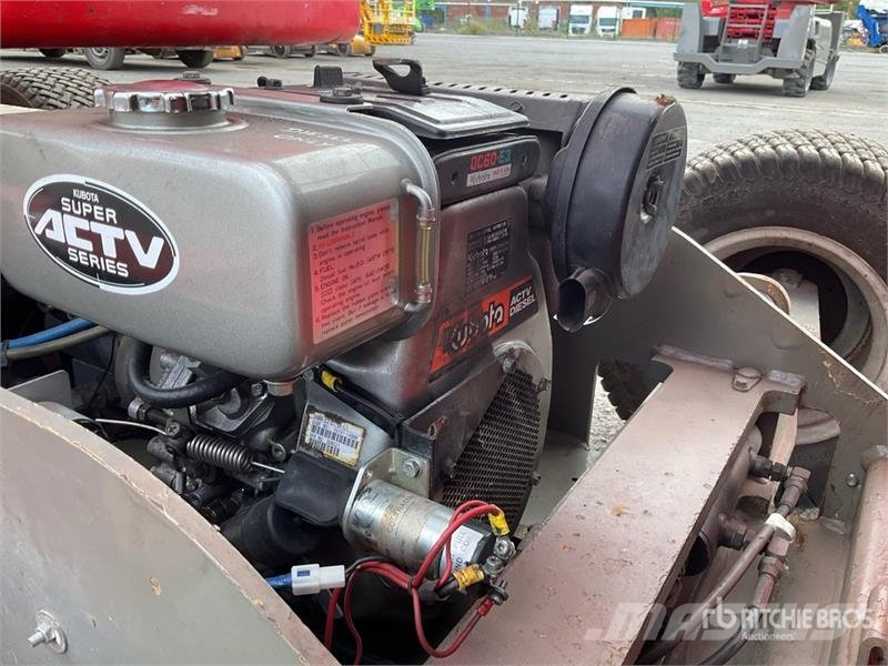  Nifty-Lift HR12 DE 2WD Hybrid Articulating Boom Li Gelenkteleskoparbeitsbühnen