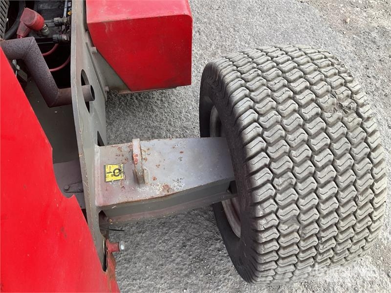  Nifty-Lift HR12 DE 2WD Hybrid Articulating Boom Li Gelenkteleskoparbeitsbühnen