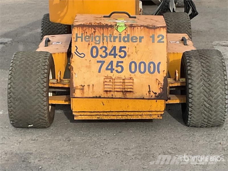 Nifty-Lift HR12NDE 2WD Hybrid Articulating Boom Li Articulated boom lifts