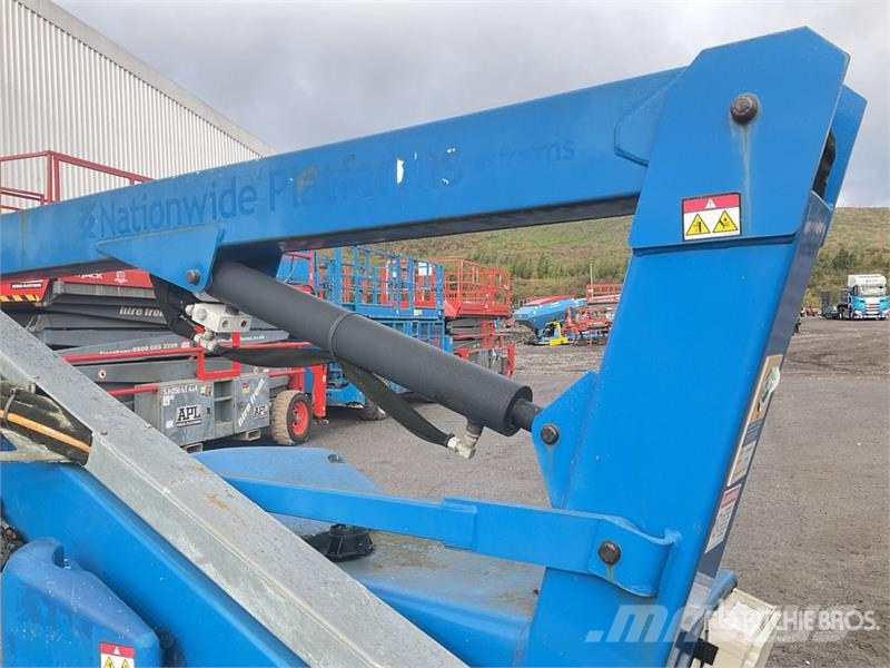 Nifty-Lift HR12NDE 2WD Hybrid Articulating Boom Li Iseliikuvad poomtõstukid