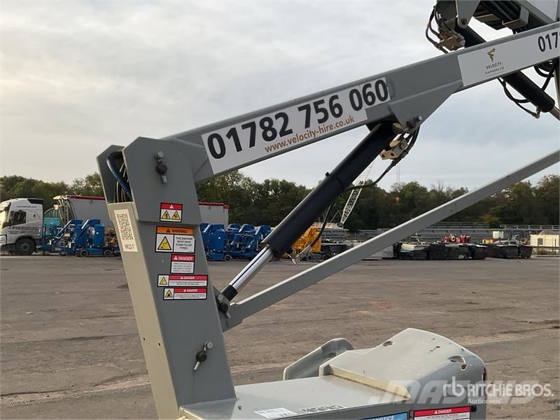 Nifty-Lift HR12NDE 2WD Hybrid Articulating Boom Li Gelenkteleskoparbeitsbühnen