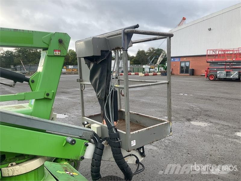  Nifty-Lift HR12NDE 2WD Hybrid Telescopic Boom Lift Nacelles télescopiques