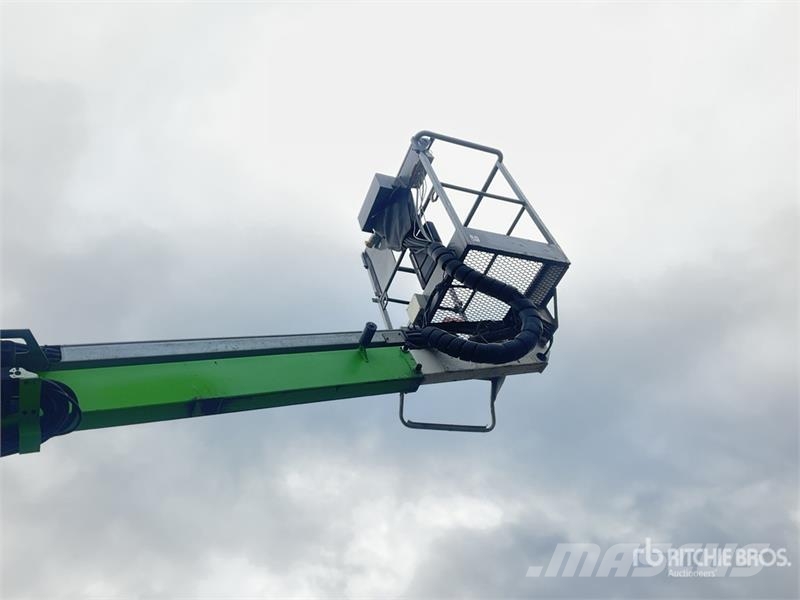  Nifty-Lift HR12NDE 2WD Hybrid Telescopic Boom Lift Nacelles télescopiques