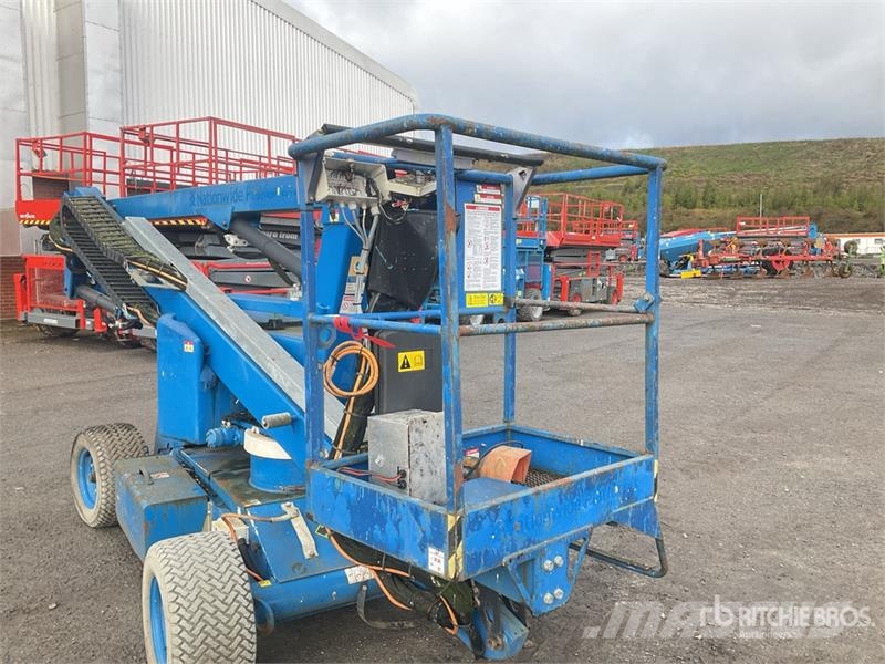 Nifty-Lift HR12NDE 2WD Hybrid Articulating Boom Li Iseliikuvad poomtõstukid