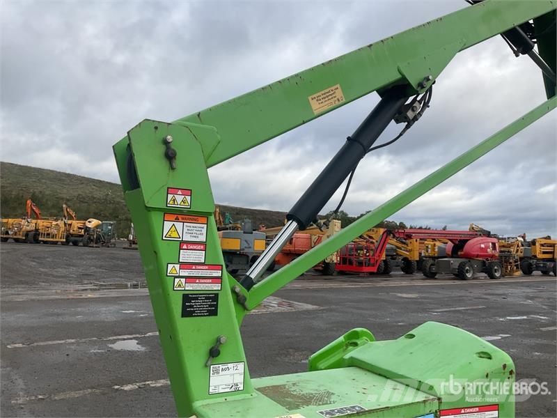  Nifty-Lift HR12NDE 2WD Hybrid Telescopic Boom Lift Nacelles télescopiques