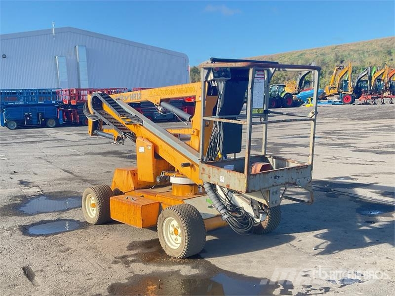  Nifty-Lift HR12NDE 2WD Hybrid Articulating Boom Li Articulated boom lifts
