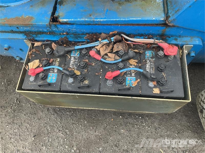 Nifty-Lift HR12NDE 2WD Hybrid Articulating Boom Li Iseliikuvad poomtõstukid