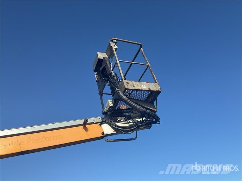  Nifty-Lift HR12NDE 2WD Hybrid Articulating Boom Li Articulated boom lifts