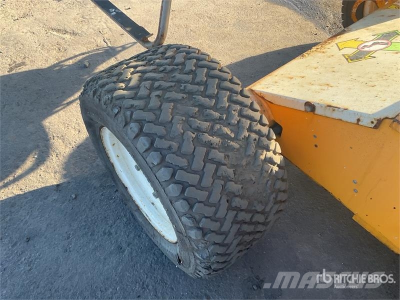 Nifty-Lift HR12NDE 2WD Hybrid Articulating Boom Li Articulated boom lifts