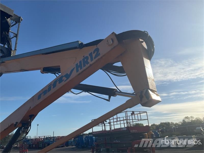  Nifty-Lift HR12NDE 2WD Hybrid Articulating Boom Li Articulated boom lifts