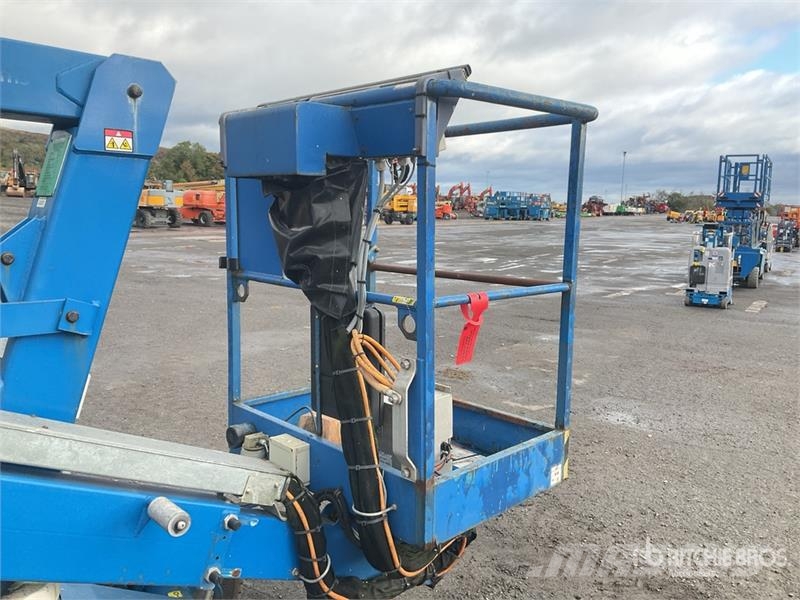 Nifty-Lift HR12NDE 2WD Hybrid Articulating Boom Li Iseliikuvad poomtõstukid