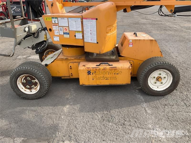 Nifty-Lift HR12NDE 2WD Hybrid Articulating Boom Li Articulated boom lifts