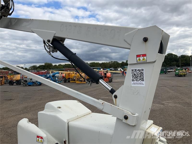 Nifty-Lift HR12NDE 2WD Diesel Articulating Boom Li Articulated boom lifts