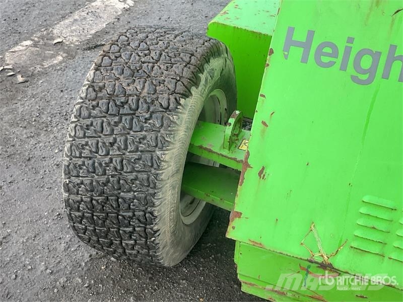  Nifty-Lift HR12NDE 2WD Hybrid Telescopic Boom Lift Nacelles télescopiques