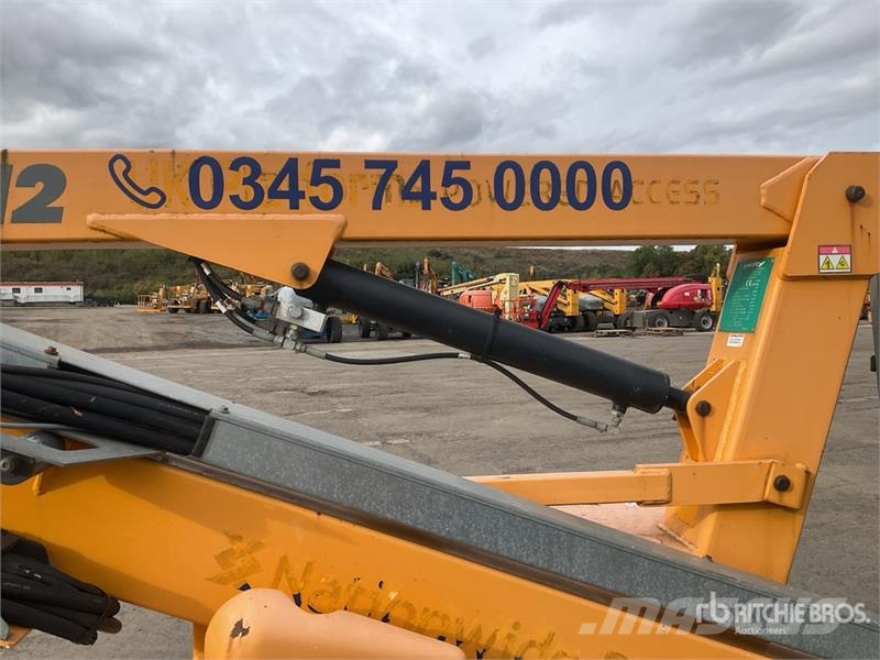 Nifty-Lift HR12NDE 2WD Hybrid Articulating Boom Li Articulated boom lifts