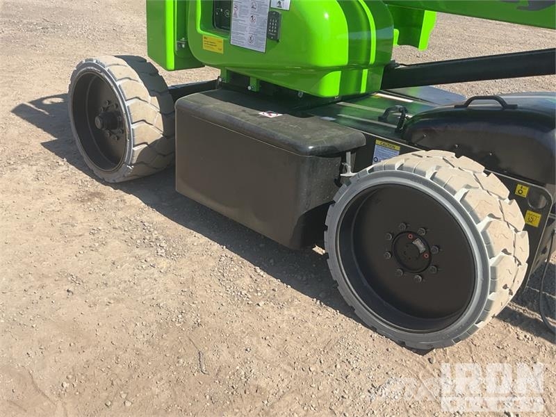 Nifty-Lift HR17 NDE 2WD Hybrid Articulating Boom L Gelenkteleskoparbeitsbühnen