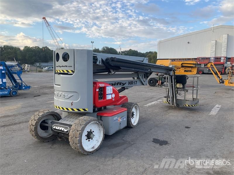 Nifty-Lift HR17 NDE 2WD Hybrid Articulating Boom L Strēles pacēlāji