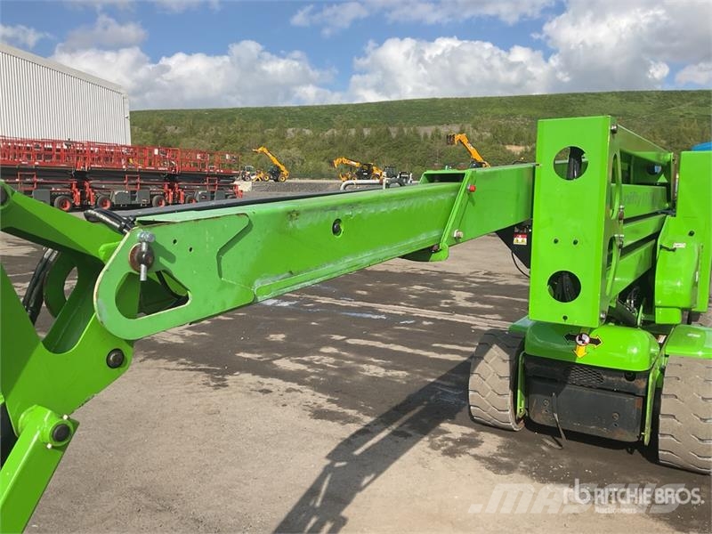 Nifty-Lift HR17 NDE 2WD Hybrid Articulating Boom L Gelenkteleskoparbeitsbühnen