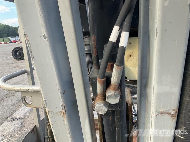 Nifty-Lift HR17 NDE 2WD Hybrid Articulating Boom L Strēles pacēlāji
