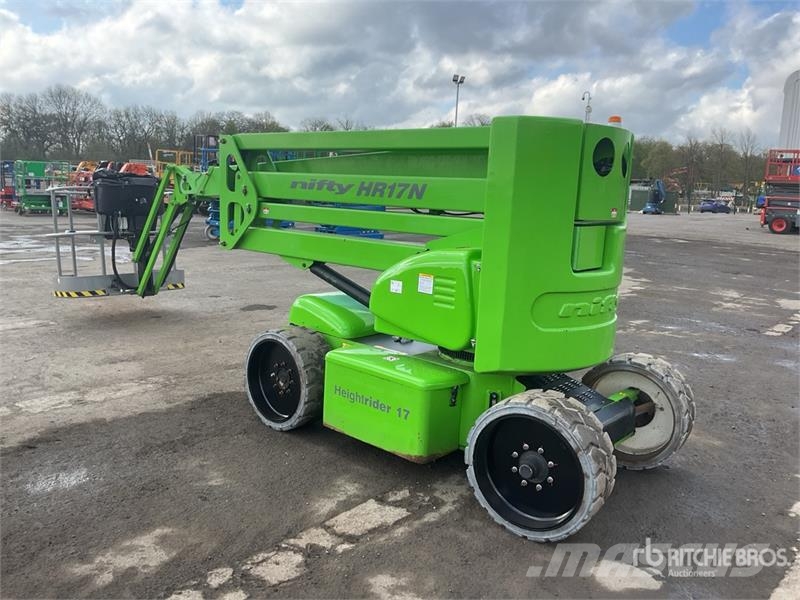 Nifty-Lift HR17 NDE 2WD Hybrid Articulating Boom L Gelenkteleskoparbeitsbühnen