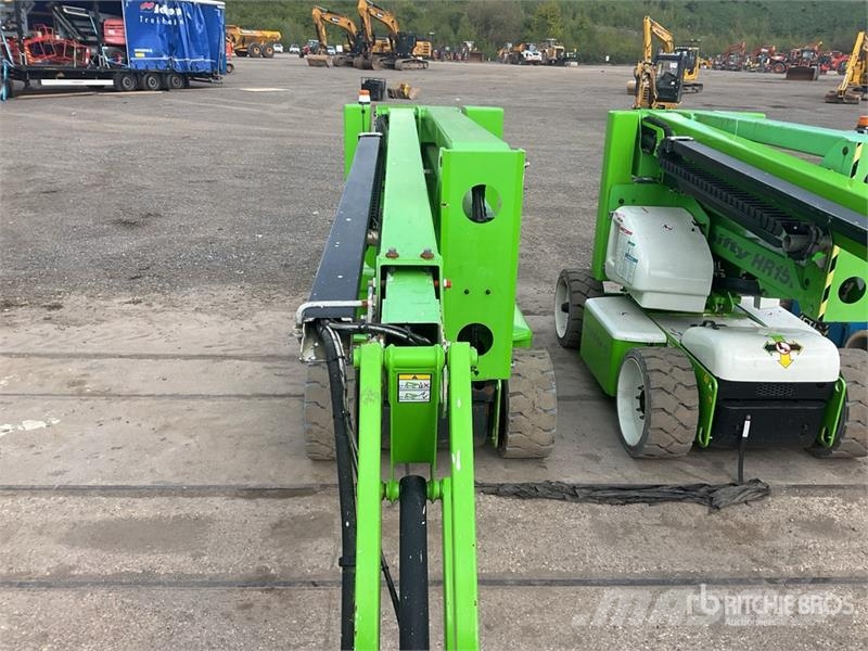 Nifty-Lift HR17 NDE 2WD Hybrid Articulating Boom L Gelenkteleskoparbeitsbühnen