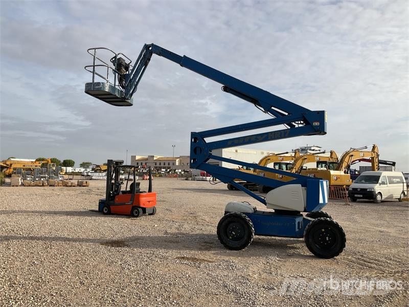  Nifty-Lift HR17D4 4WD Diesel Articulating Boom Lif Bomlifte med knækarm