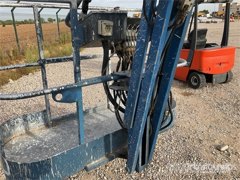  Nifty-Lift HR17D4 4WD Diesel Articulating Boom Lif Bomlifte med knækarm