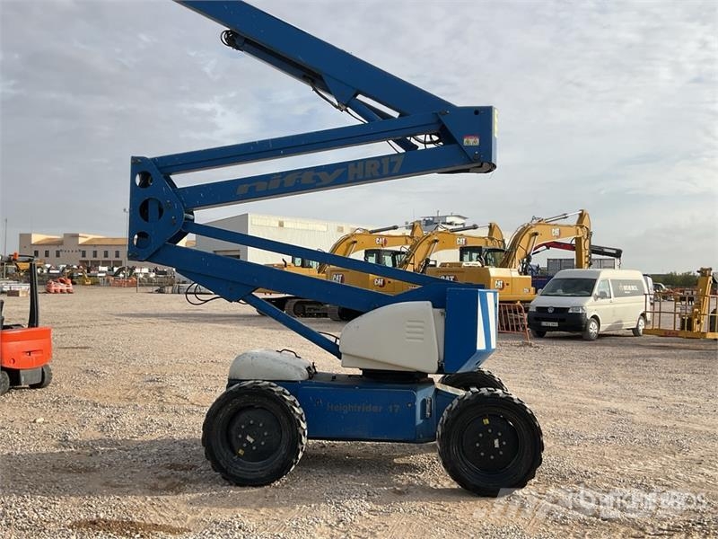Nifty-Lift HR17D4WD 4WD Diesel Articulating Boom L Piattaforme a braccio articolato