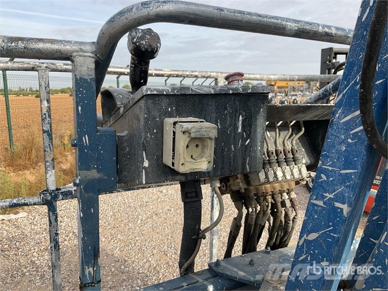 Nifty-Lift HR17D4WD 4WD Diesel Articulating Boom L Piattaforme a braccio articolato