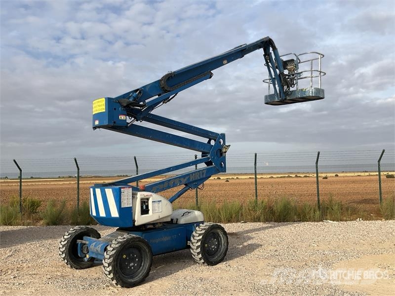 Nifty-Lift HR17D4WD 4WD Diesel Articulating Boom L Piattaforme a braccio articolato