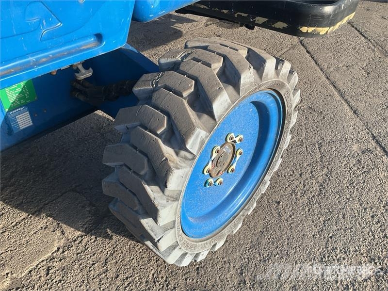  Nifty-Lift HR21 4WD Hybrid Articulating Boom Lift Strēles pacēlāji