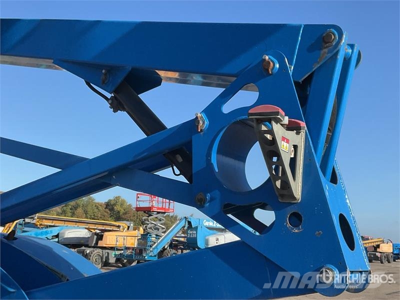  Nifty-Lift HR21 4WD Hybrid Articulating Boom Lift Strēles pacēlāji