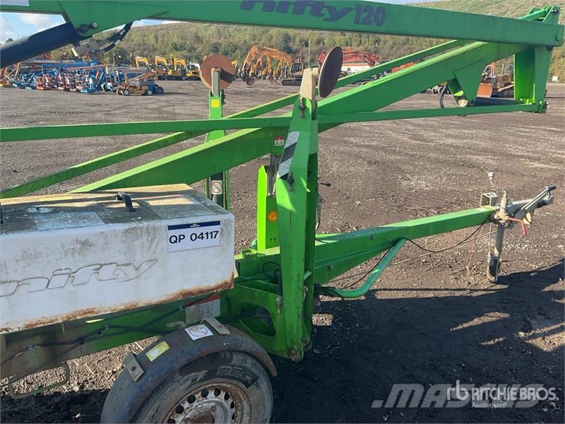 Nifty-Lift N120HE Trailer Mounted Articulating Boo Iseliikuvad poomtõstukid