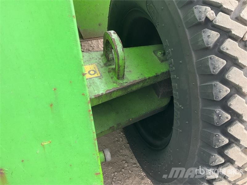 Niftylift HR12NDE 2WD Hybrid Articulating Boom Li Bomliftar