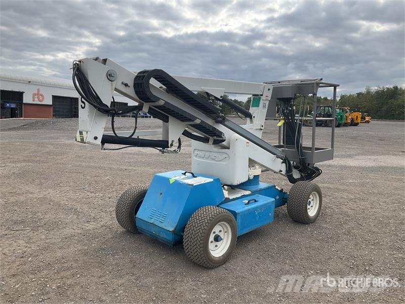 Niftylift HR12NDE 2WD Diesel Articulating Boom Li ブームリフト　屈伸型