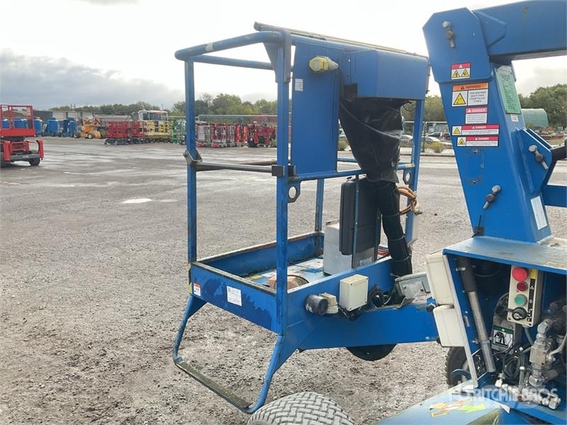Niftylift HR12NDE 2WD Hybrid Articulating Boom Li Articulated boom lifts