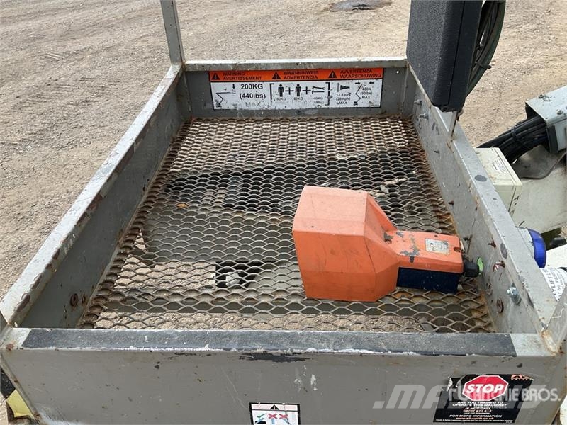 Niftylift HR12NDE 2WD Hybrid Articulating Boom Li Bomliftar