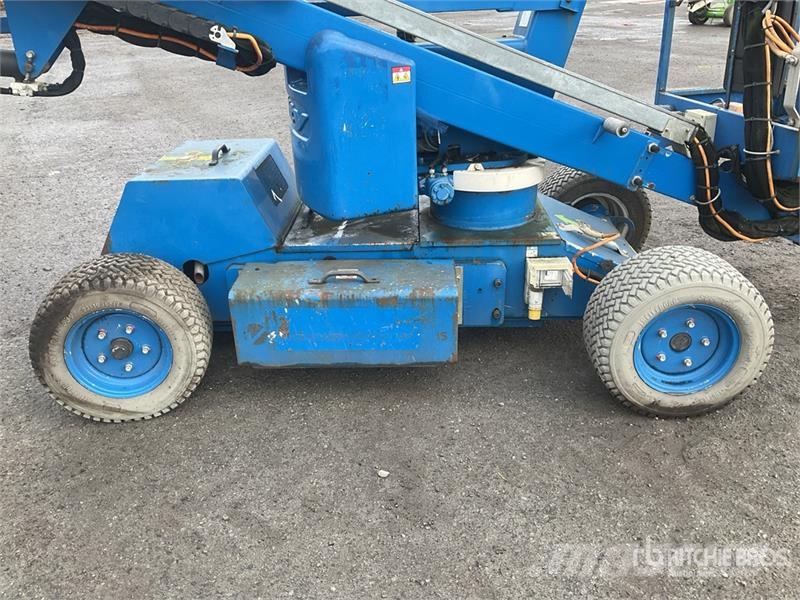 Niftylift HR12NDE 2WD Hybrid Articulating Boom Li Articulated boom lifts