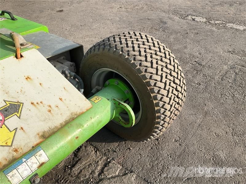 Niftylift HR12NDE 2WD Hybrid Articulating Boom Li Articulated boom lifts