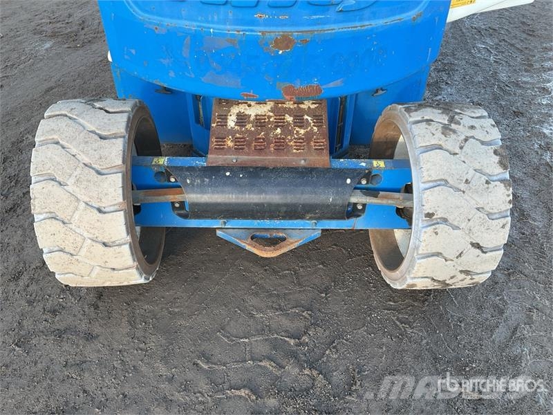 Niftylift HR15 NDE 4WD Diesel Articulating Boom Lift Коленчатые подъемники
