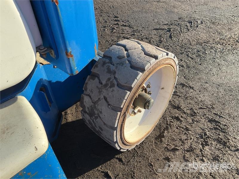 Niftylift HR15 NDE 4WD Diesel Articulating Boom Lift Коленчатые подъемники