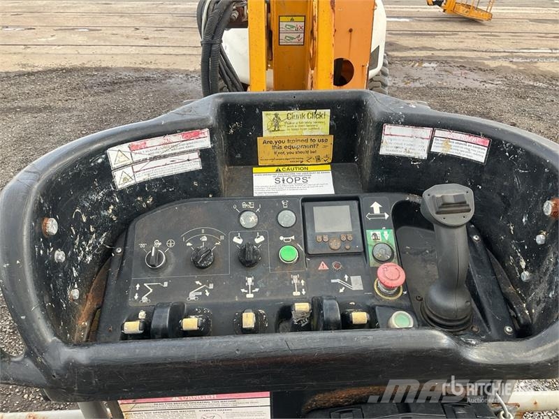 Niftylift HR17 4WD Diesel Articulating Boom Lift Zglobne podizne platforme