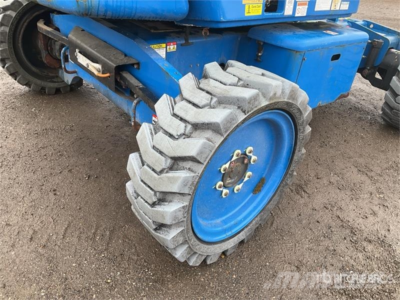 Niftylift HR21 4WD Hybrid Articulating Boom Lift Articulated boom lifts